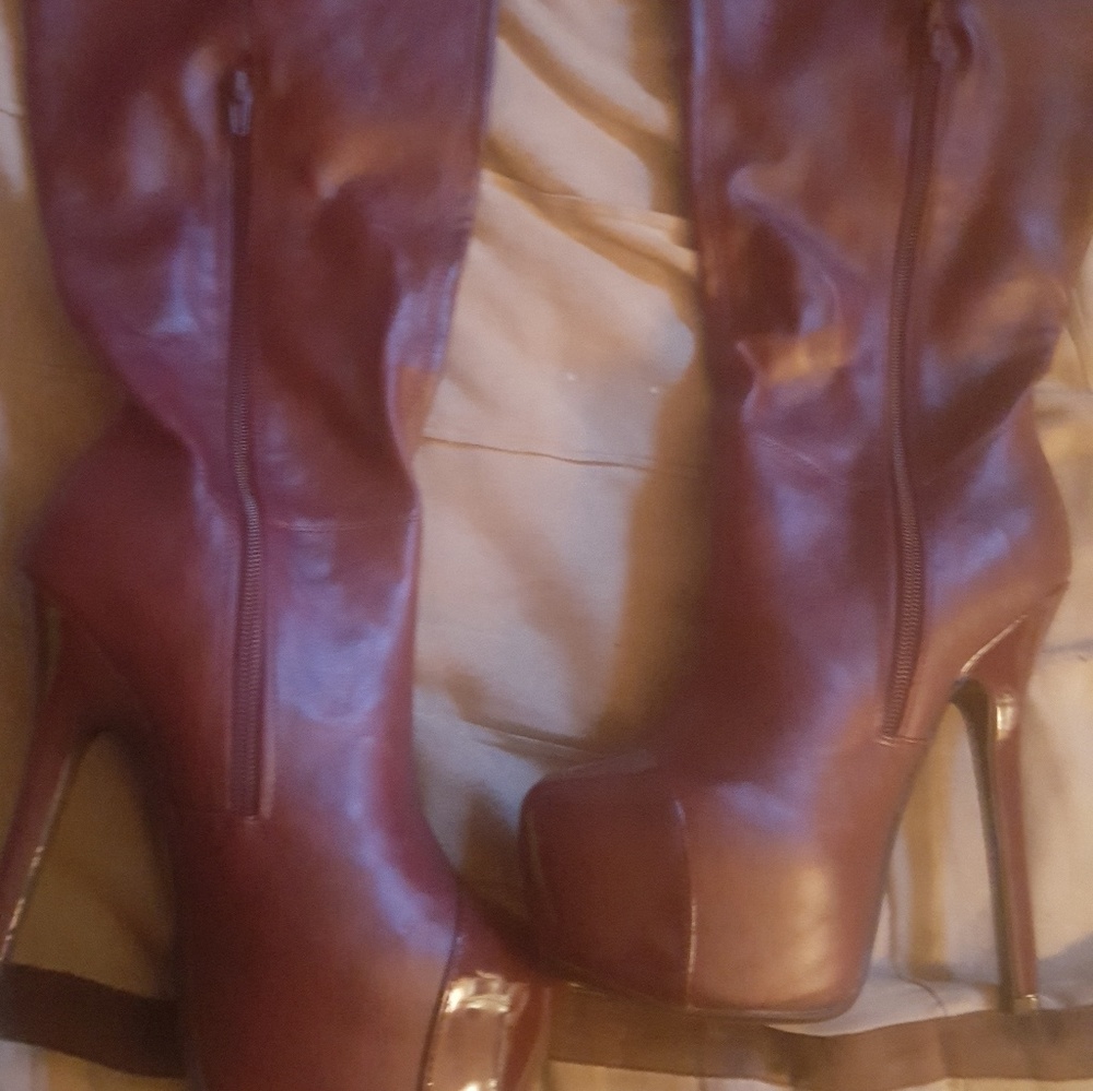 Women's shoes